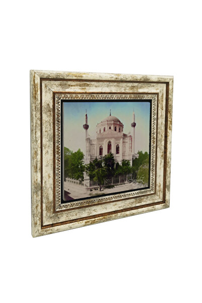 Sadrazam Φωτογραφία του Καμινιού Σουλτάνου της Περτεβνιάλιας Βαλίντε στην Κων...