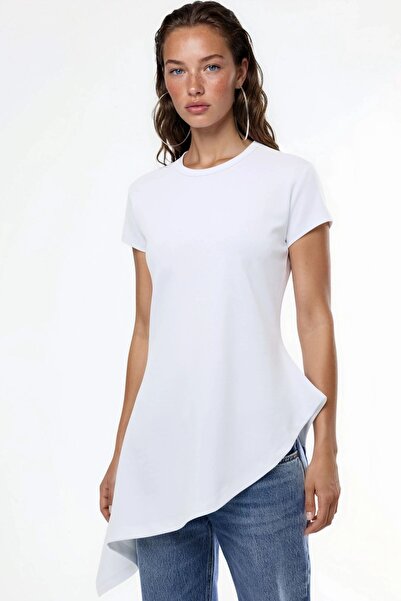 Hiccup Μπλουζάκι BUSEM με ασύμμετρο κοντό μανίκι και λαιμόκοψη