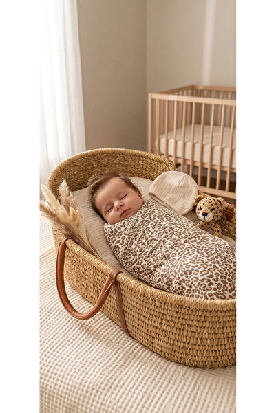 O&G Collection Leopar %100 Pamuklu 4 Katlı Müslin Bebek Kundak / Örtü (80x80 cm)