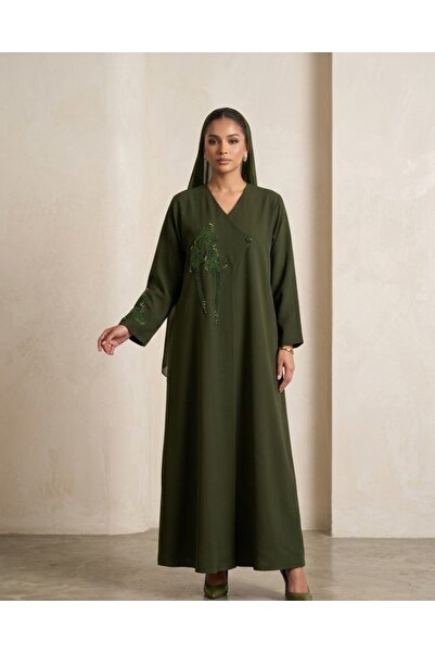 NO BRAND Embroidered Closed Abaya – Premium Crepe