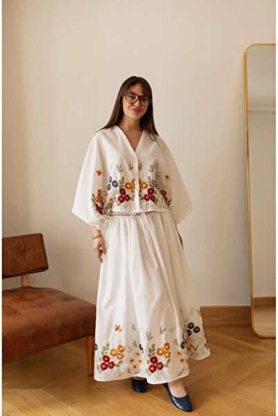 BRTC design Women's Ecru Floral Embroidered Bat Sleeve Elastic Waist Blouse S...