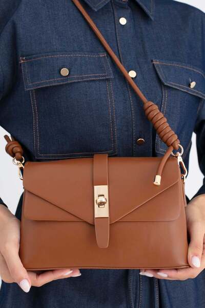 Monte Lui Matthew Cox Women's Shoulder Bag Byn2403 Taba