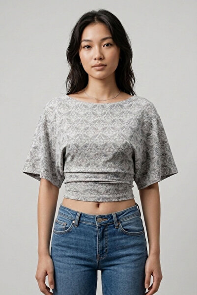 Şiir PAKSE Slim Fit Μπλούζα με λαιμόκοψη καγιάκ, εφαρμοστή στη μέση, με φαρδι...