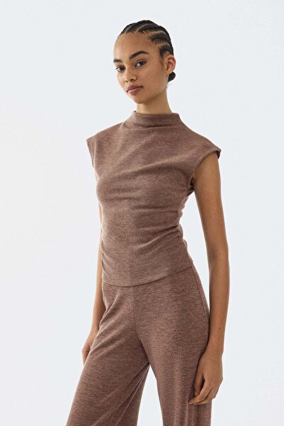 H&M قميص جيرسي ذو رقبة مدورة