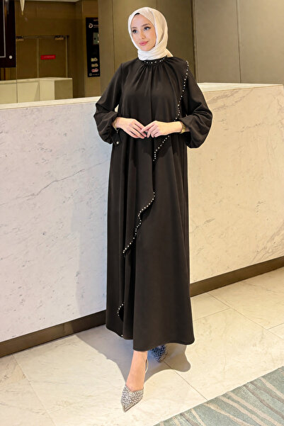 Tesettür Diyarı Γυναικείο φόρεμα με κρεπ υφασμάτινο άκρο με πέτρινη κεντημένη...