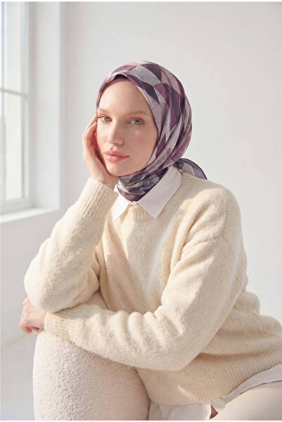 Silk Home Λαμπερό υφασμένο κασκόλ με γεωμετρικό σχέδιο σε αποχρώσεις καπνιστο...