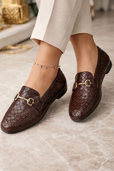Pine Cone حذاء باليه نسائي محبوك بتفاصيل مشبكية