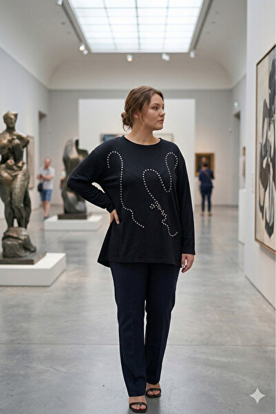 OEM Plus size black blouse with pebbles – elegance for full-figured women