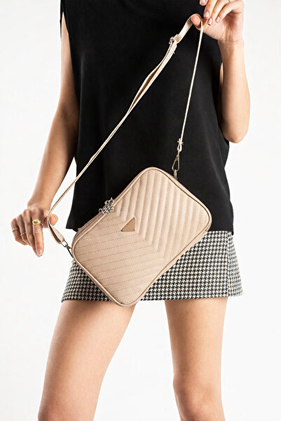 MILANOFOX Women's Leather V Quilted Stitching Design Cross Strap 3 Compartmen...