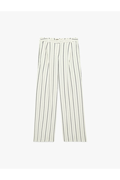 Koton Παντελόνι από ύφασμα με πλισέ σχέδιο, φαρδιά μπατζάκια και τσέπες