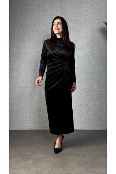 Wear Up Μακρυμάνικο φόρεμα με λεπτομέρεια από πέτρα στο πλάι, μακρύ βελούδινο...