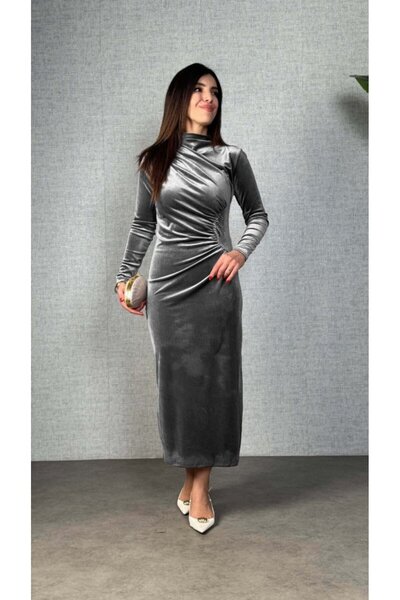 Wear Up Μακρυμάνικο φόρεμα με λεπτομέρεια από πέτρα στο πλάι, μακρύ βελούδινο...