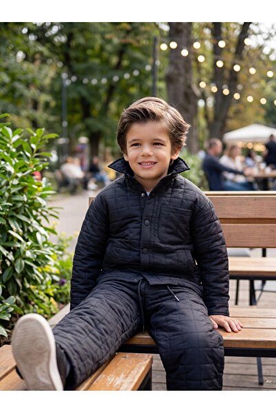 Hazhers Αγορίστικο σετ με μαύρο καπιτονέ μοτίβο, εποχιακό μπουφάν και παντελόνι