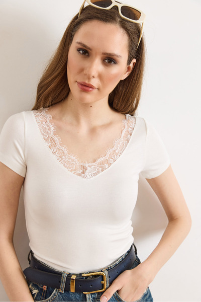 Olalook Γυναικεία μπλούζα με λευκό γιακά και δαντέλα, ελαστική από βισκόζη, μ...