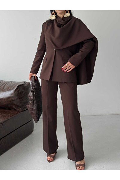 Moda İkra Elegant and Wide-Leg Pants with a Draped Shawl Detail on the Blazer...