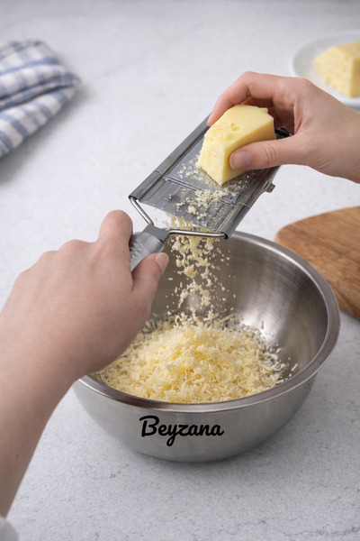 BEYZANA Pratik 3 Başlıklı Meyve Ve Sebze Dilimleyici Rende