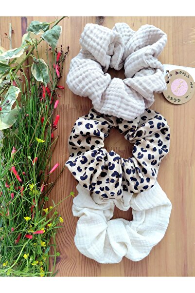 KADIN MÜSLİN 3 LU SCRUNCHIE TOKA SETİ yumusacik ve doğal müslin kumaslardan uretilmistir