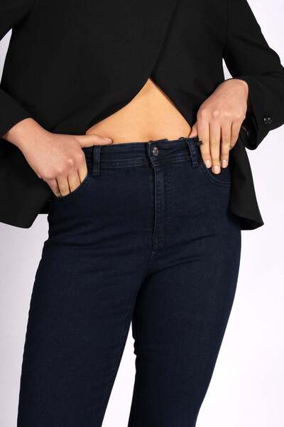 BEST OFFER Sculpted Elegance Deep Dark Women's Jean Pants