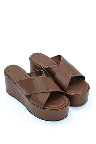 kajal ayakkabı Παντόφλες με χοντρή σόλα JUNO Cross Strap