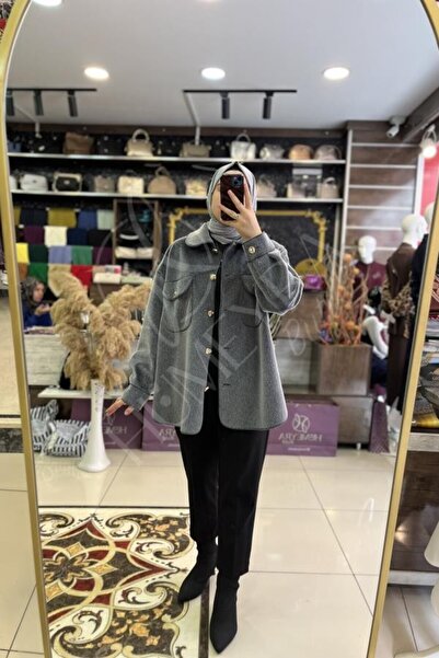 HUMEYRA Pocket and Button Detailed Jacket