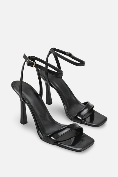 NITU Shoes Μαύρα λουστρίνια παπούτσια με λουράκι στον αστράγαλο και τακούνι 1...