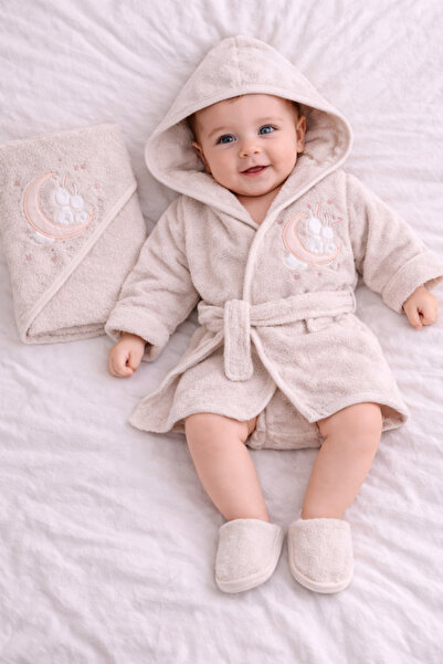 Naka Concept Luxury Baby Bathrobe Set – Embroidered Hooded Baby Bathrobe Set ...