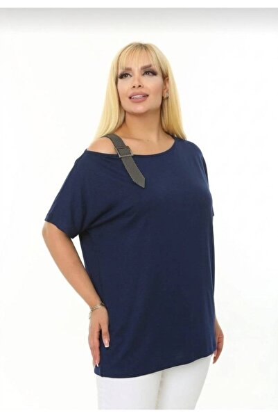 LAVRE Γυναικεία μπλούζα με λεπτομέρεια από πέτρα στον ώμο, σε μεγάλο μέγεθος,...