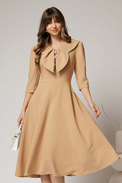DyFashion Rochie bej clos de ocazie cu guler maxi si nasturi perluta