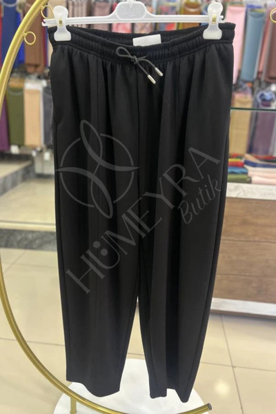 HUMEYRA Cut-Out Detailed Tapered Jogger