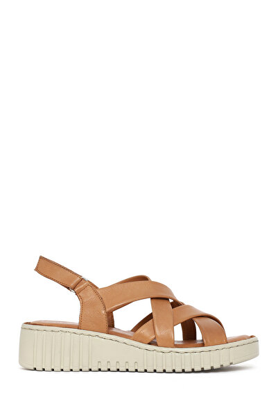 Derimod Γυναικεία δερμάτινα άνετα σανδάλια με χοντρή σόλα 26SFD411718