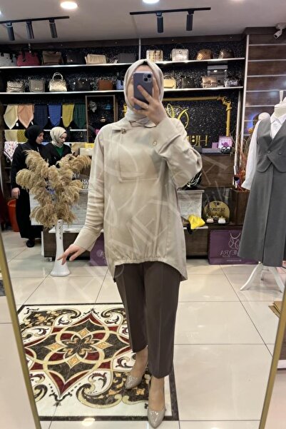 MASCARA Bat Sleeve Blouse
