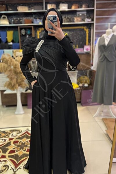 HUMEYRA Satin Evening Dress with Shoulder Detail