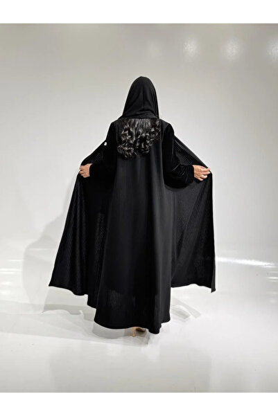 Tori Shakira Abaya with Velvet Sleeves