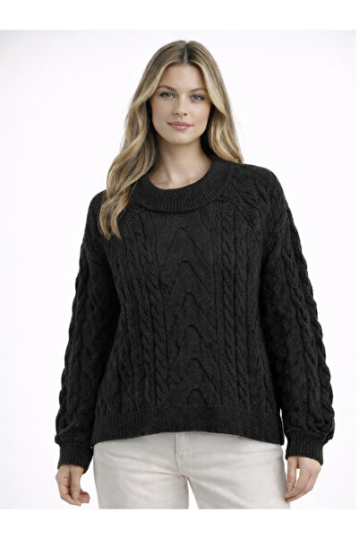 WOMENTİ Soft Textured Hair Braided Sweater