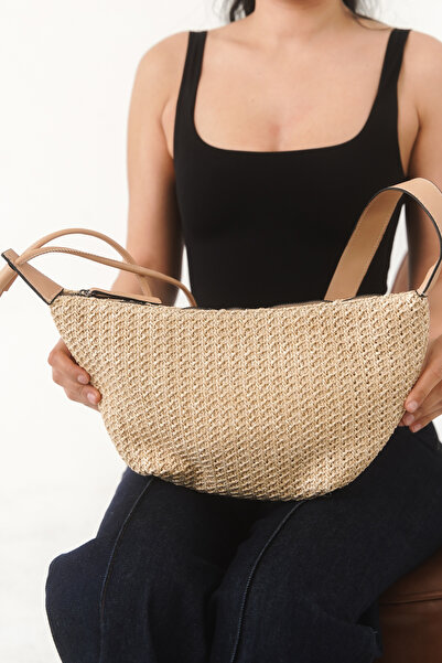 FEMME Γυναικεία τσάντα ώμου από ψάθινο πλέγμα με φούντα και λεπτομέρεια με φε...