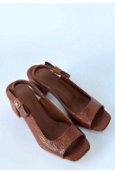 Alfanora Alessi Brown Patent Leather Heeled Shoes