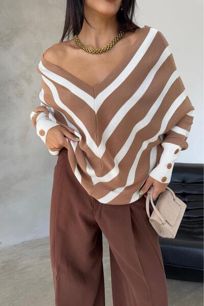 DOQU MILANO V-Neck Verev Striped Oversize Knit Sweater