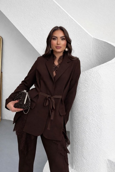 Nisam سترة من الدانتيل من إيبيكيل