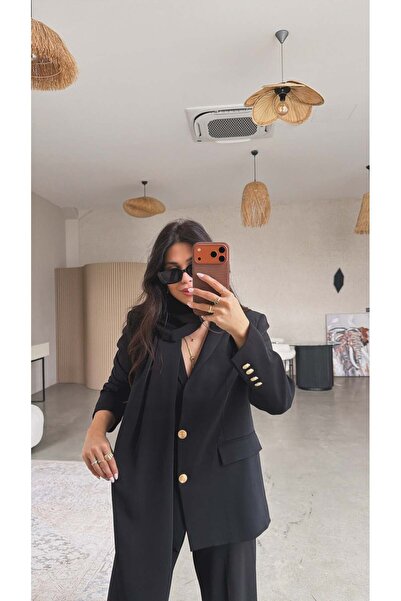 Buket Teke Μαύρο μπουφάν premium με λεπτομέρεια από επενδυμένο σάλι