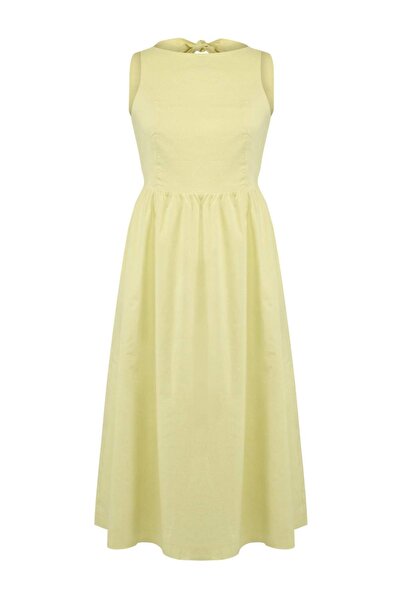 Trendyol Curve Ανοιχτό κίτρινο υφαντό φόρεμα μεγάλου μεγέθους TBBSS26AH00102