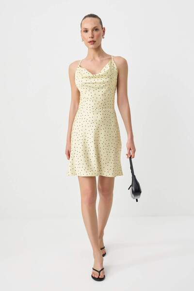 Συλλογή Trendyol Κίτρινο-Πολύχρωμο Αφηρημένο Κοντό Φόρεμα με Πουά / Μίνι Υφαν...