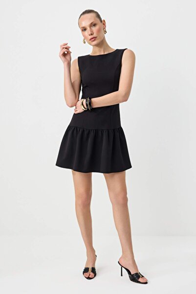 Συλλογή Trendyol Μαύρο Αμάνικο Μίνι Φόρεμα Υφαντό TWOSS26EL00304