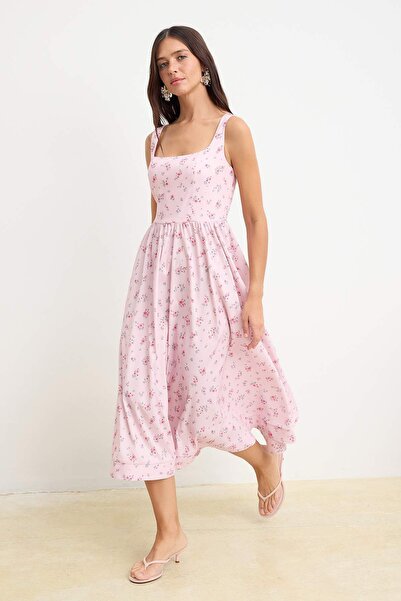Συλλογή Trendyol Ροζ-Πολύχρωμο Μίντι Υφαντό Φόρεμα TWOSS26EL00658