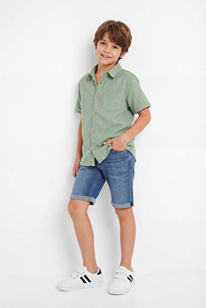 TRENDYOLKIDS Mintfarbenes Basic-Kurzarmhemd für Jungen aus 100 % Baumwolle TK...