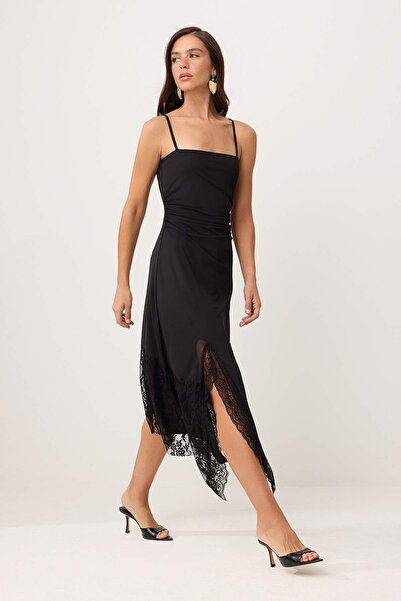 Συλλογή Trendyol Μαύρο φόρεμα σε γραμμή Α/σχήμα καμπάνα με τετράγωνο λαιμόκοψ...