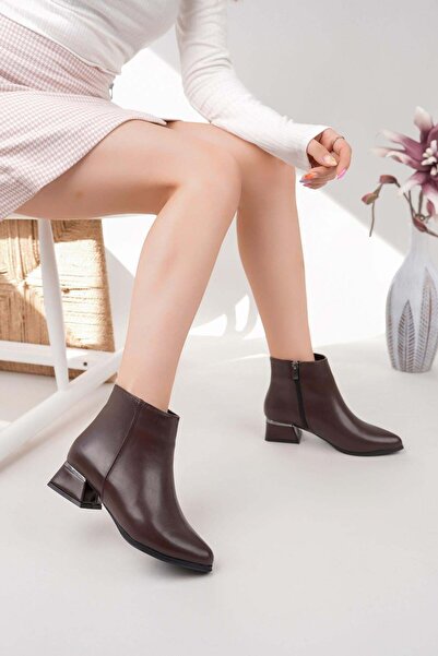 Nesil Shoes Χειμερινές γυναικείες μπότες με τακούνι Özma 708 καφέ