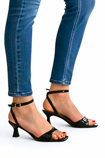 Long Star Kadın Siyah Topuklu Sandalet – Siyah Rugan, Ince Topuklu, Rahat Gün...