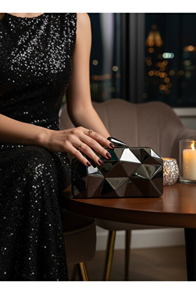 LYRA Bags & Accessories حقيبة يد نسائية من LYRA، حقيبة نسائية أنيقة ذات لون م...