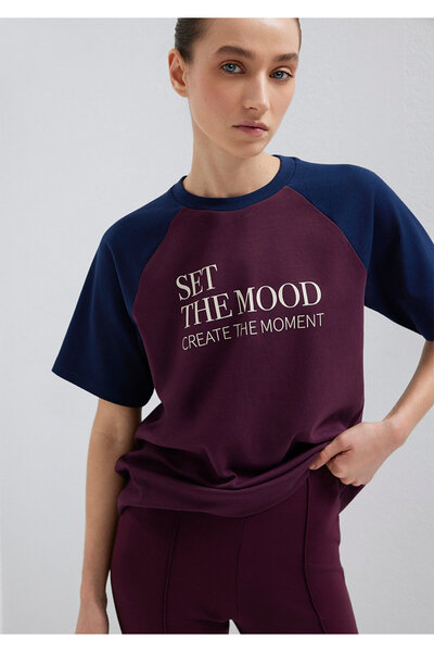 Mavi Bedrucktes T-Shirt in Weinrot, normale Passform 1613844-70434