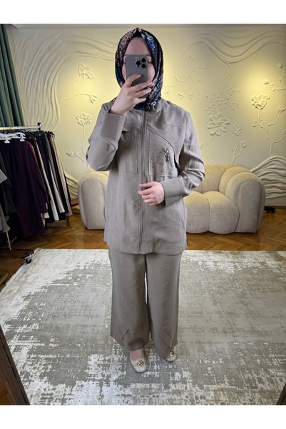 Nuss 1054 Stone-Detail Pants Suit Beige